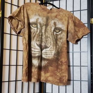 Lion t-shirt